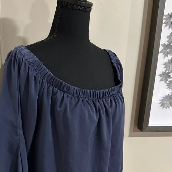 *SOPRANO* Midnight Blue Off-The-Shoulder Flowy Blouse Size Large - Picture 4 of 7